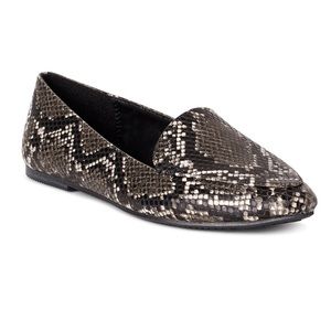 Wide women’s feather snake print printed loafers